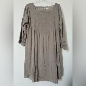 (Aritzia) Wilfred Taupe Embroidered Mini Dress with 3/4 sleeves